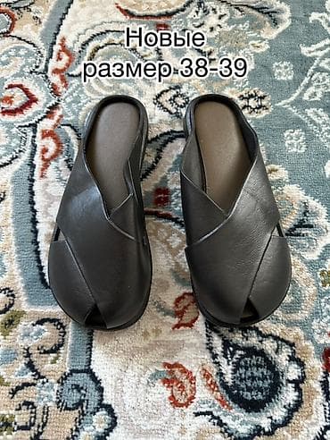 свадебные б у: ВСЁ ЗА 5000 сом
Платье на кыз узатуу одевала только 1раз размер С-М — 8