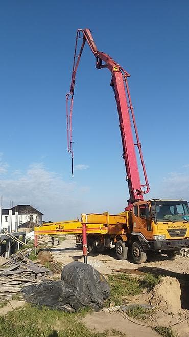 аренда пескоструй: Услуга автобетононасоса (DAEWOO/KCP) на стройплощадке. - Тип техники — 7