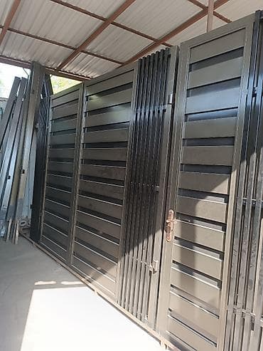 Металлические ворота с калиткой - Материал: сталь, сварная