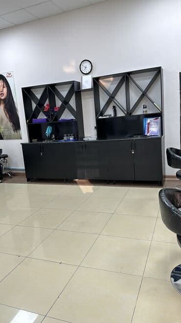 шкаф для косметики: Продаётся шкаф.Можно как кухонный шкаф,можно как Колор бар для — 4