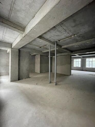 продаю дом под бизнес кызыл аскер бишкеке: Продаю Офис 162 м², Без ремонта, Без мебели, Частный дом, 1 этаж — 12
