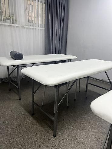 Продаю две кушетки по 4 тыс сом. Белые в отличном состоянии