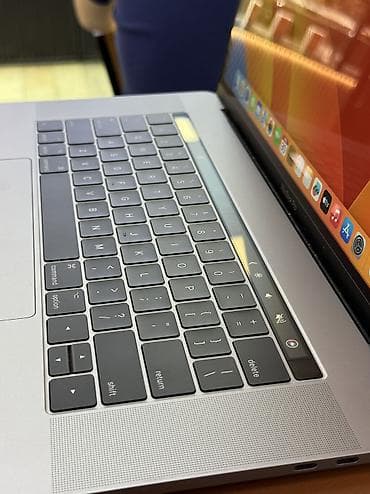 купить macbook air m1: Ноутбук, Apple, 16 ГБ ОЗУ, Intel Core i7, 15.4 ", Б/у, Для работы, учебы, память SSD — 8