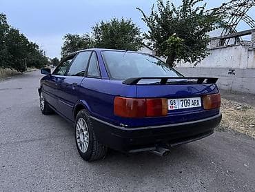 Транспорт: Audi 80: 1990 г., 2 л, Механика, Бензин, Седан — 2