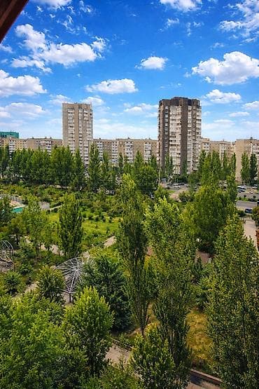 Комнаты: 3 комнаты, 70 м², 106 серия, 8 этаж, Старый ремонт — 1