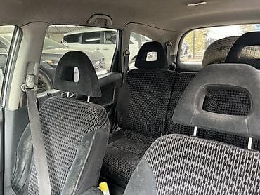 porter 1: Honda Stream: 2001 г., 1.7 л, Автомат, Газ, Минивэн — 7