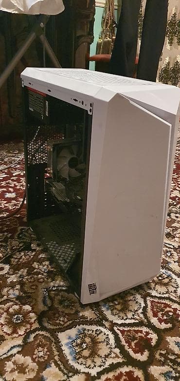 ryzen 9 9950x: Игровой/офисный системный блок в белом корпусе с агрессивным дизайном — 2