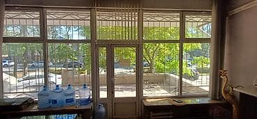building: Продажа магазинов В жилом доме, 97 м², Свежий ремонт, С видеонаблюдением, 1 этаж — 3