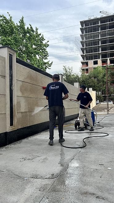 Уборка территории: Уборка территории, Мойка фасада — 8