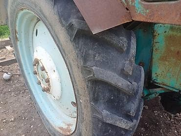 дт 20 трактор: Трактор Т-40 с навесным оборудованием Описание: - Колесный трактор — 4