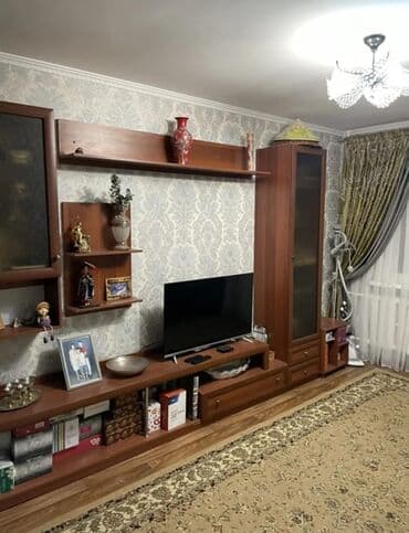 чат кол: 3 бөлмө, 57 м², 104-серия, 2 кабат, Косметикалык ремонт — 1