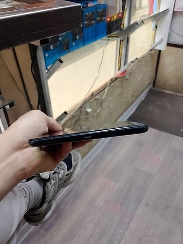 планшет ipad: Планшет, Samsung, память 32 ГБ, 9" - 10", Wi-Fi, Б/у, Классический цвет - Черный — 3