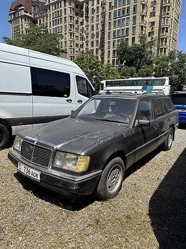 220 mers: Mercedes-Benz W124: 1991 г., 2.3 л, Механика, Бензин, Универсал — 1
