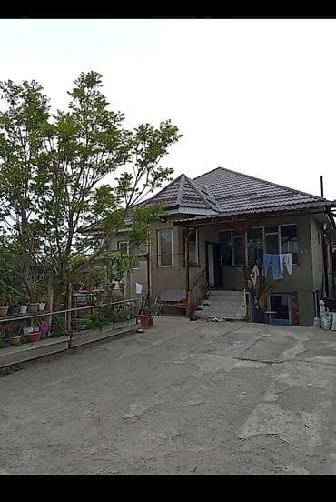 посредник: Продаю дом 1,5 этажа. Район Чуй -Алмаатинка вторая линия от пр Чуй — 1