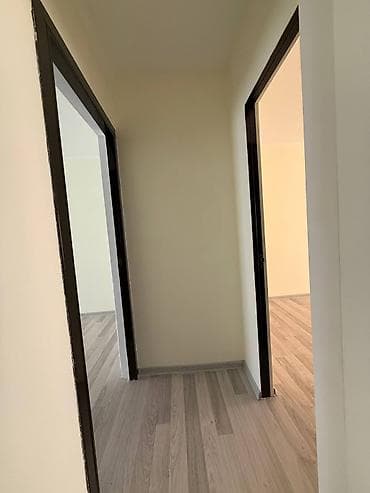 Продажа квартир: 3 комнаты, 58 м², 4 этаж — 8