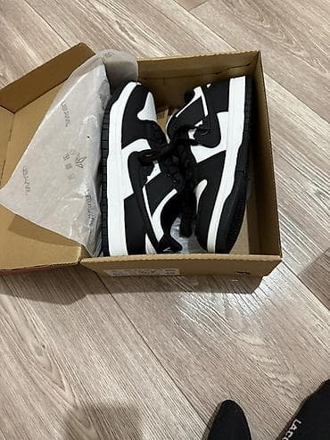 Атайын кийим: Эркектердин кроссовкасы, 38, Nike, Жаңы, түсү - Кара — 3