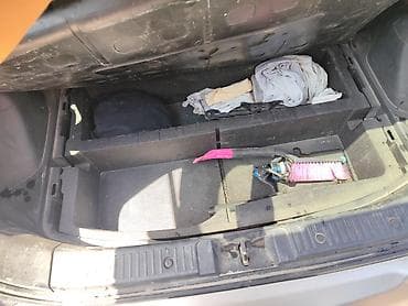 100: Toyota Ist: 2003 г., 1.5 л, Автомат, Бензин, Хэтчбэк — 6