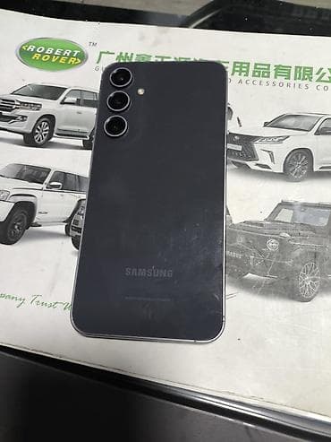 Техника и электроника: Смартфон Samsung Galaxy (серия S23/S24 — стиль с тремя раздельными — 2