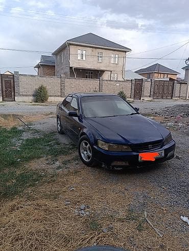 е 26: Honda Accord: 1997 г., 1.8 л, Бензин, Седан — 2