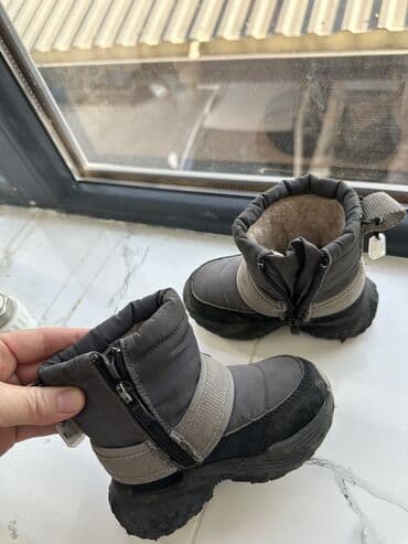 детская кожанная куртка: Детские зимние сапожки/дутики - Цвет: тёмно‑серый/чёрный - Верх — 2