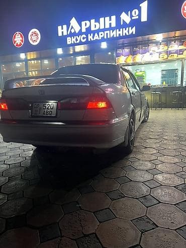 бампер на ешку: Honda Accord: 2000 г., 1.8 л, Автомат, Бензин, Седан — 4