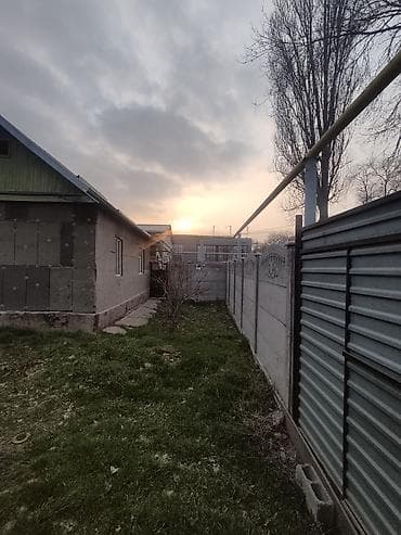 premium development: Продаётся дом в селе Ново-Покровка. Участок 14 соток. Площадь дома — 4