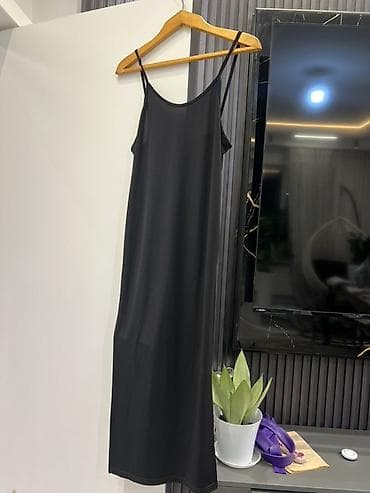 платья с накидкой: Капсульный набор женских платьев (несколько моделей и цветов) Состав — 2