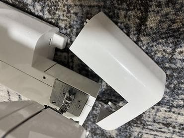 бытовая швейная машинка janome: Бытовая швейная машинка JANOME. Описание: - Универсальная — 3
