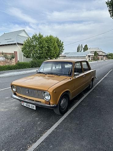 ВАЗ (ЛАДА) 2101: 1977 г., 1.3 л, Механика, Бензин, Седан