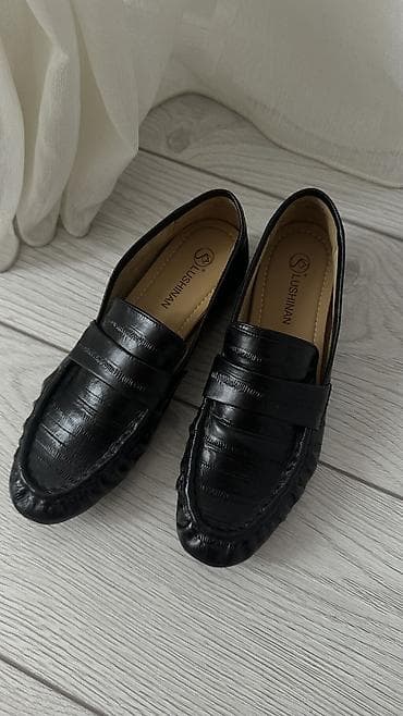 Оксфорды: Лоферы YSL 
45000 — 2