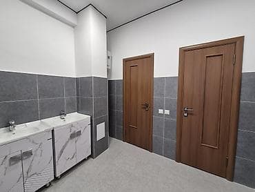 первый линия: Сдаётся офисное помещение, пр.Манаса/Боконбаева, 216кв.м, в "Золотом — 7