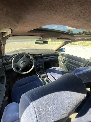 Audi A4: 1995 г., Седан — 5