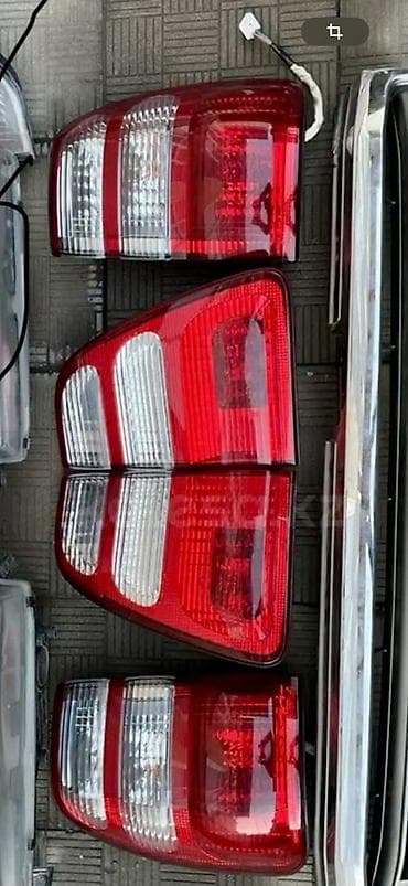 лэнд круизер: Решетка радиатора Toyota 2002 г., Б/у — 1