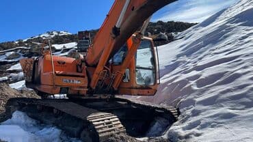 хова миксир: Экскаватор, Daewoo, 2001 г., Гусеничный — 2