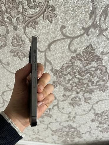 mafia 3: IPhone 13 Pro, Б/у, 128 ГБ, Black Titanium, Чехол, 85 % — 2