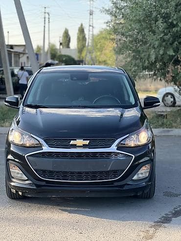 Chevrolet Spark: 2019 г., 0.1 л, Вариатор, Бензин, Хэтчбэк