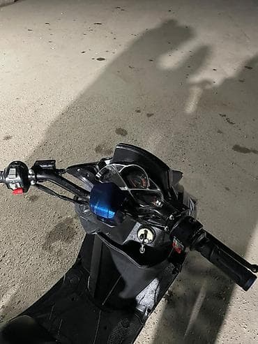 Скутеры: Тип скутера 125 куб. см, Бензин, Б/у — 7