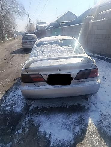японский авто: Honda Accord: 1999 г., Седан — 2