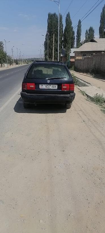 Транспорт: Volkswagen Passat Variant: 1994 г., Механика, Бензин, Универсал — 3