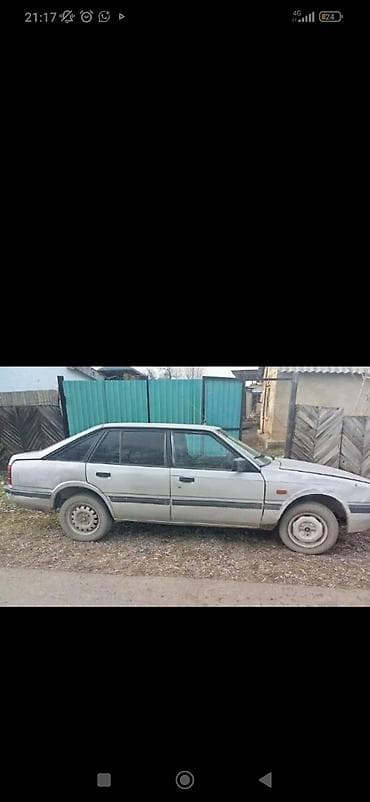 Mazda: Mazda 626: 1985 г., 1.6 л, Механика, Бензин, Хэтчбэк — 2