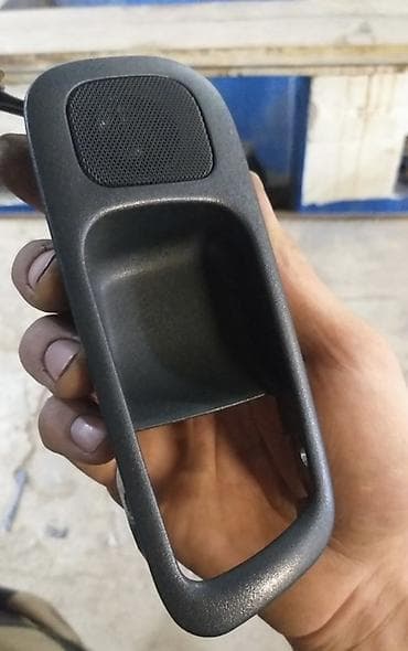 машина салон: Ручка‑ракушка внутренней двери с площадкой На Toyota crown это — 1