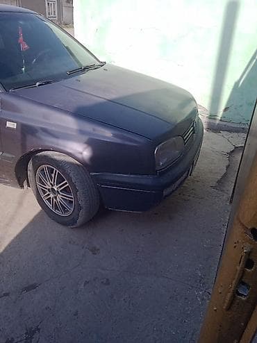 фолсваген тауран: Volkswagen Golf: 1993 г., 1.8 л, Ручные, Бензин, Хэтчбэк — 1