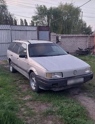 Volkswagen Passat Variant: 1993 г., 1.8 л, Ручные, Бензин, Универсал — 2