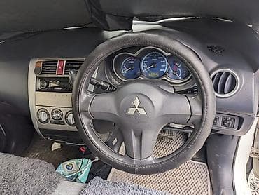 гранд чароки: Mitsubishi Colt: 2004 г., 1.3 л, Вариатор, Бензин, Хэтчбэк — 5