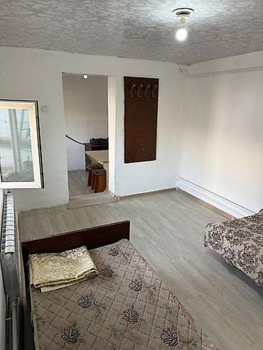 Сниму комнату: Сдается небольшая комната с кухонной зоной. Планировка: вход через — 3