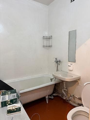 Кыймылсыз мүлк: 1 бөлмө, Кыймылсыз мүлк агенттиги, Чогуу жашоосу жок, Толугу менен эмереги бар — 5