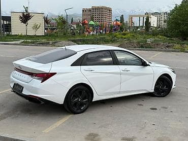 чере: Hyundai Avante: 2021 г., 1.6 л, Автомат, Гибрид, Седан — 4