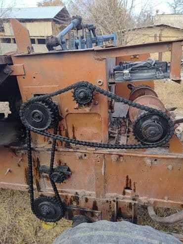 инструменты для кожы: Пресс-подборщик тюковый, прицепной, цепно-шестерённый привод — 3