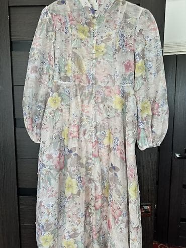 Женская одежда: Абсолютно новое!!! Платье миди с романтическим цветочным принтом. - — 2