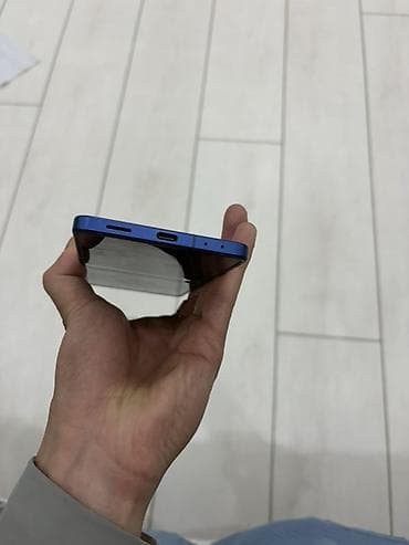 samsund: Samsung Galaxy Z Flip7, Новый, 256 ГБ, цвет - Синий — 9